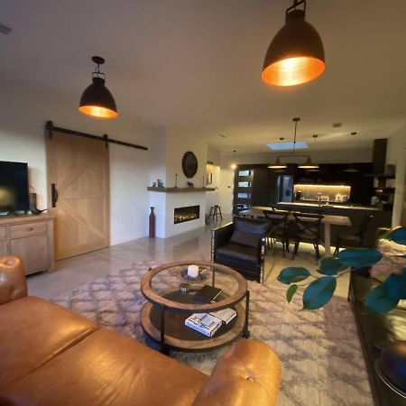 Black Stilt Retreat, Stunning Luxury Property Twizel Εξωτερικό φωτογραφία