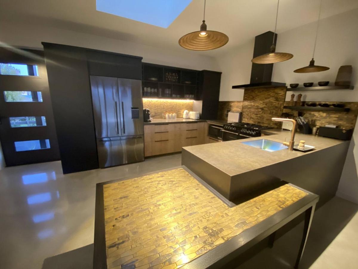 Black Stilt Retreat, Stunning Luxury Property Twizel Εξωτερικό φωτογραφία